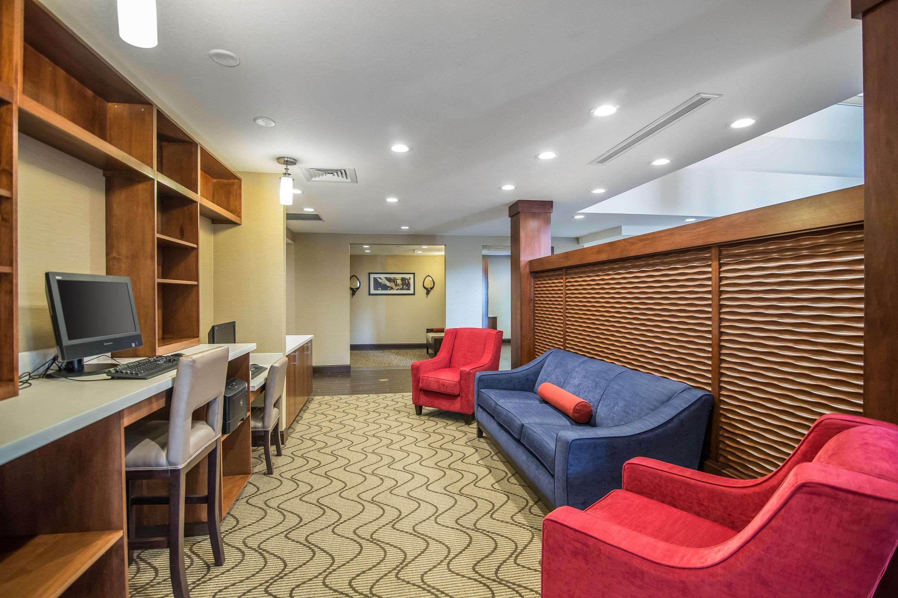 Comfort Suites - Dodge City Exterior foto